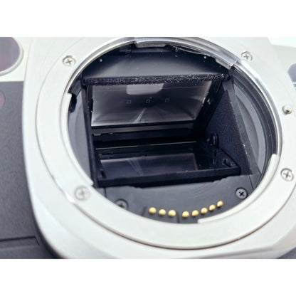 [Pre-owned] Canon EOS 55 35mm Film Camera with EF 28-80mm F3.5-5.6 IV Lens — Near MINT — Japan #4142