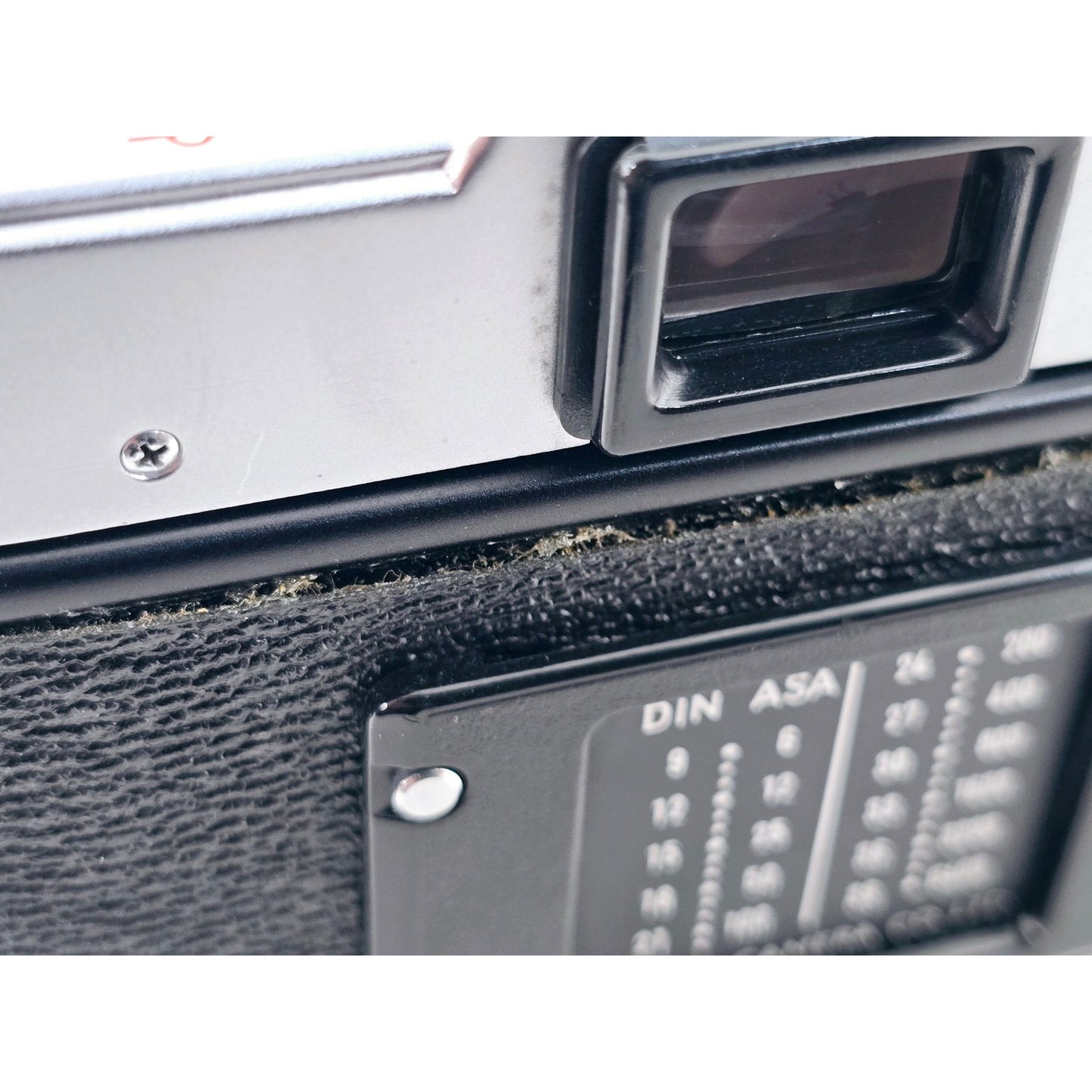 [Pre-owned] Minolta SR 101 SLR 35mm Film Camera (Body Only) — Near MINT — Japan #1947