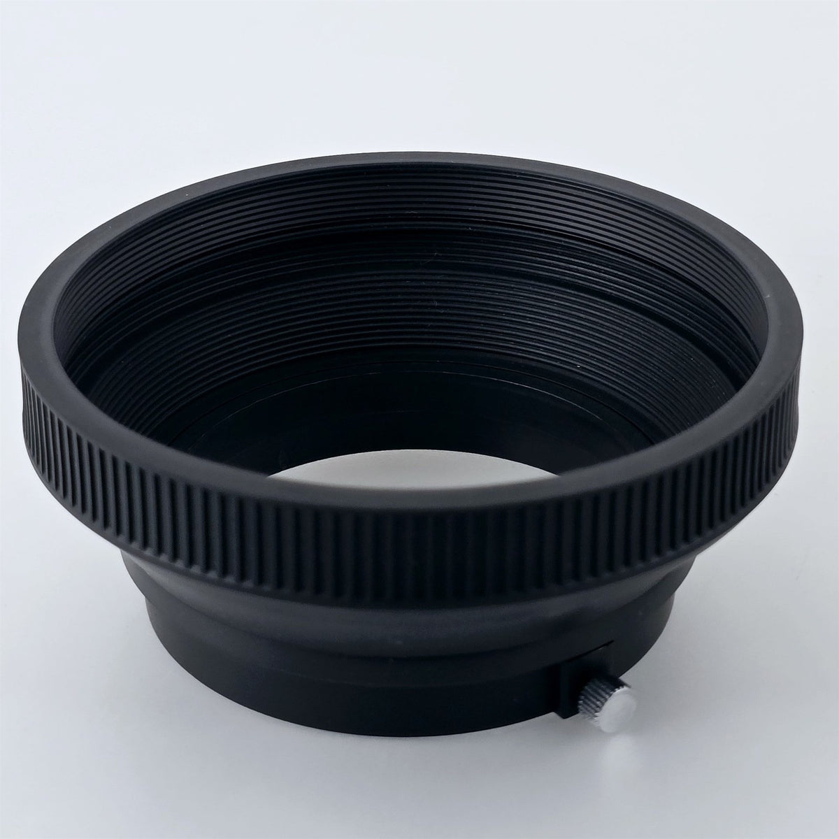 [Pre-owned] Genuine Fujica 65mm Screw-in Rubber Lens Hood — Mint — Japan #5621