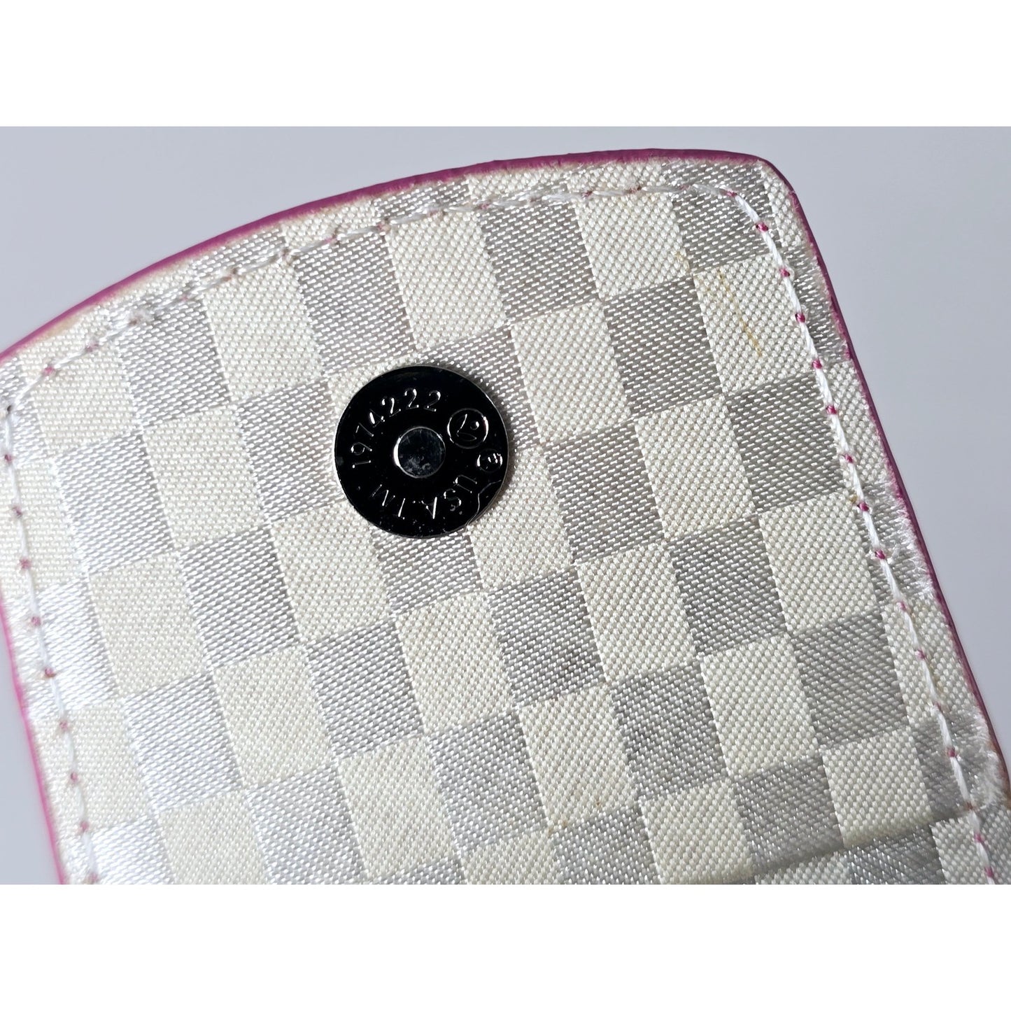 [Pre-owned] Canon IXY Digital Camera Case Pink — Top MINT — Japan #4658