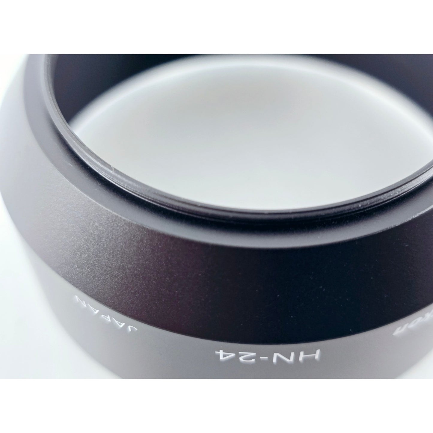 [Pre-owned] Nikon Metal Lens Hood HN-24 for 100-300mm F5.6 Series E — Unused — Japan #2965