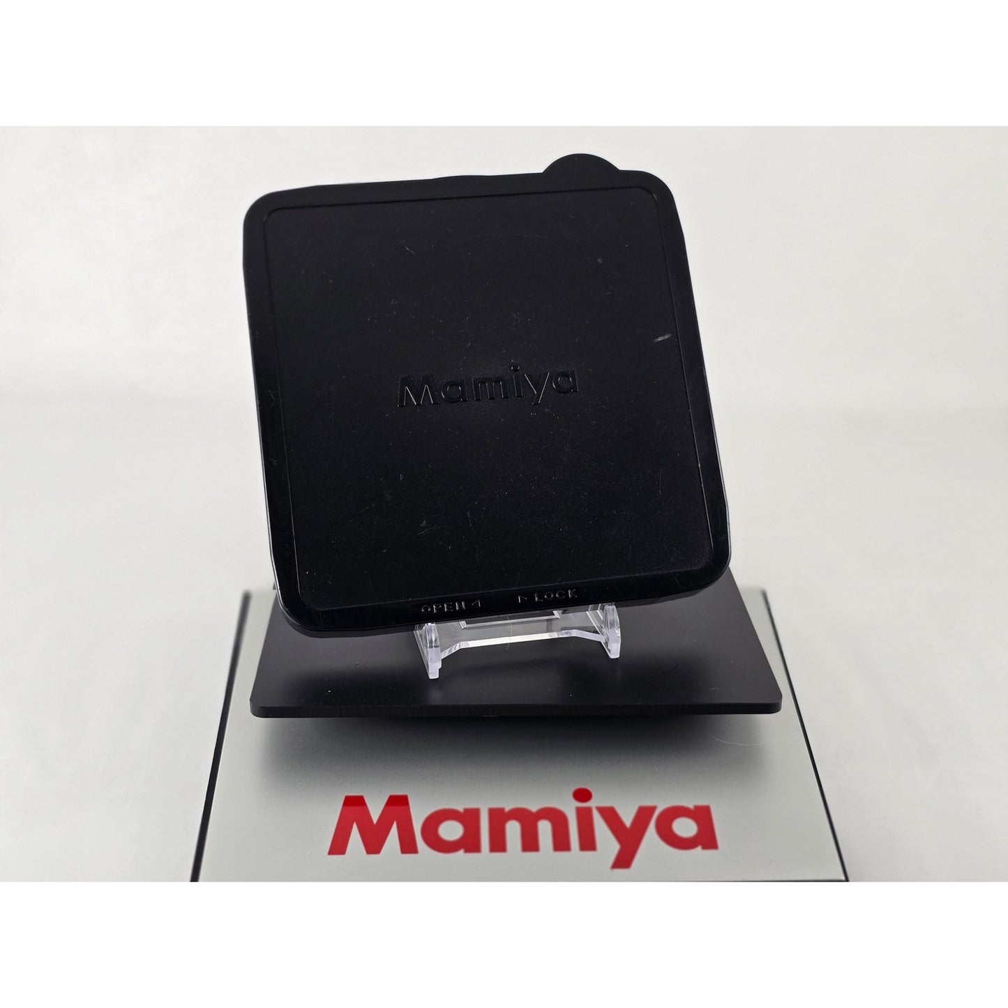[Pre-owned] Mamiya RZ67 Rear Cap Film Magazine Cover — Near MINT — Japan #2984