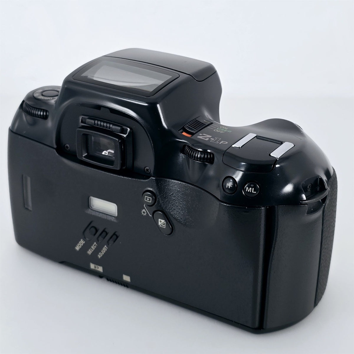 [Pre-owned] Pentax Z-1P 35mm SLR Film Camera Body — Near Mint+++ — Japan #5825