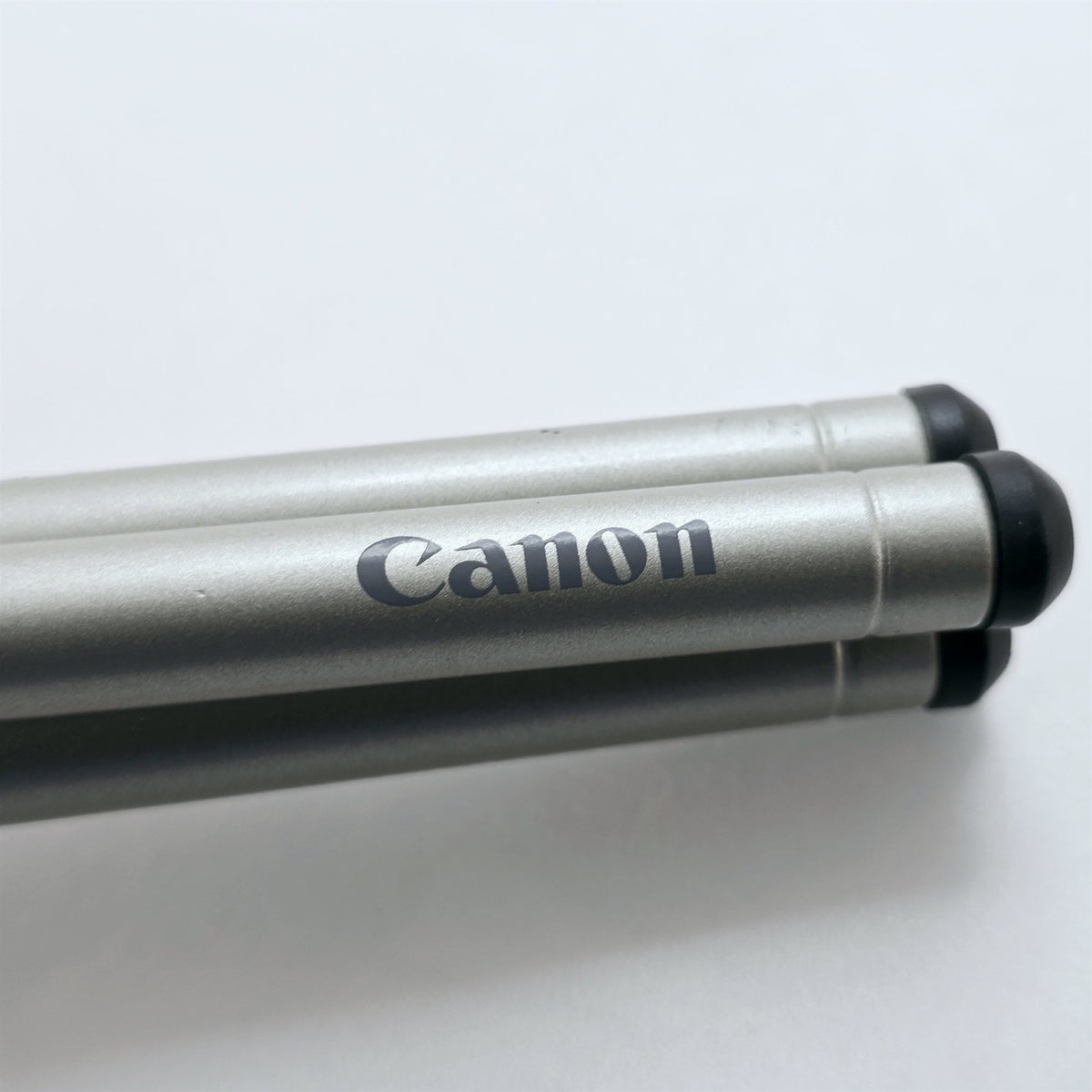 [Pre-owned] Canon Active Mini Tripod for IXY Digital Compact Camera — Mint — Japan #5723