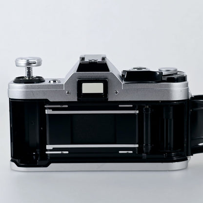 [Pre-owned] Canon AE-1 SLR 35mm Film Camera Body — Near Mint+++ — Japan #5676