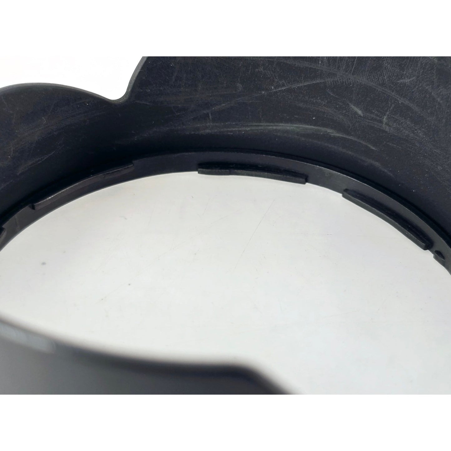 [Pre-owned] Nikon HB-28 Bayonet Lens Hood for AF-S 24-85mm f/3.5-4.5G — Near MINT — Japan #4473