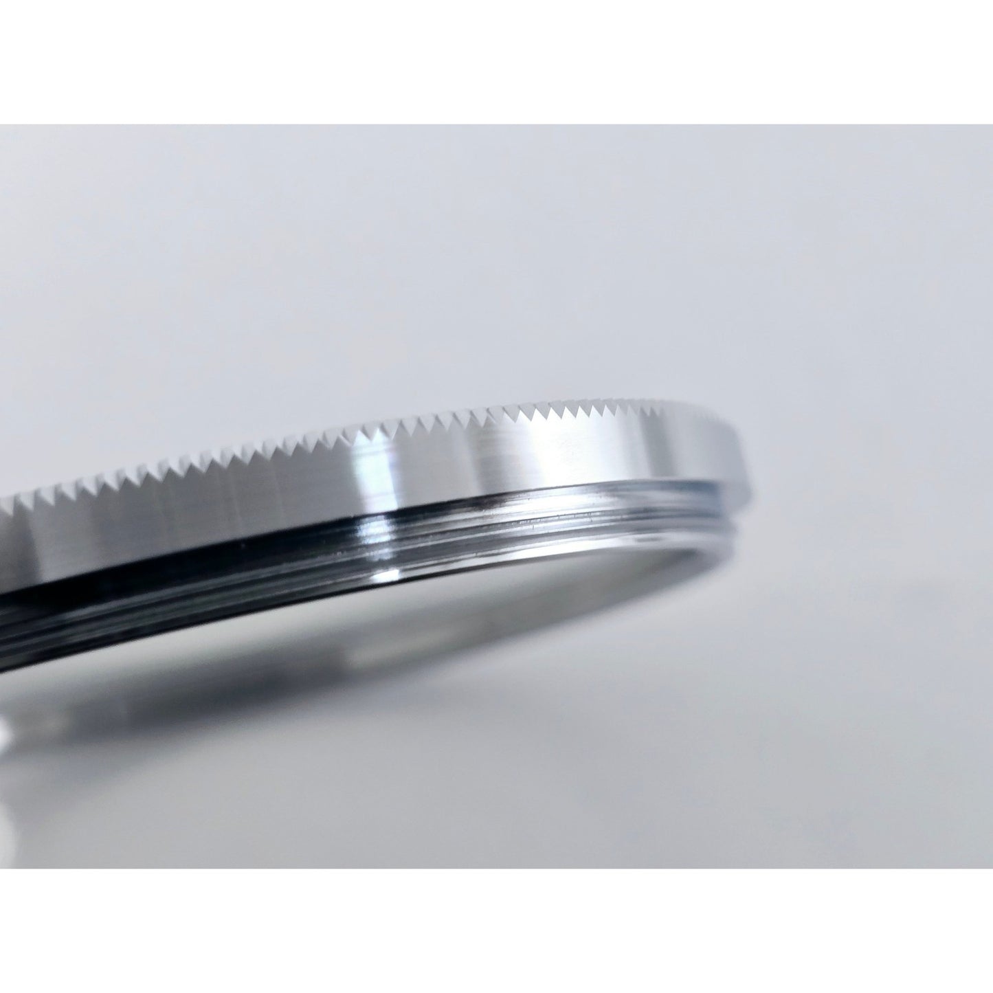 [Pre-owned] Nikon L39 52mm Chrome Frame Lens Filter — Near MINT — Japan #3785