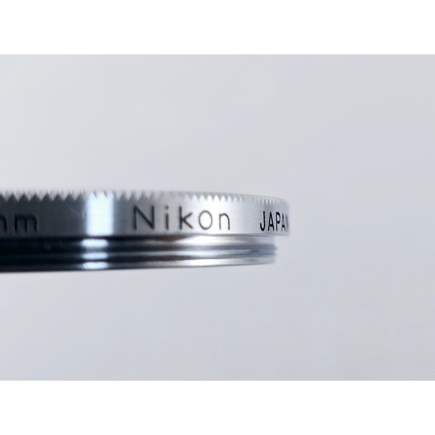 [Pre-owned] Nikon L39 52mm Chrome Frame Lens Filter Genuine — Near MINT — Japan #3786