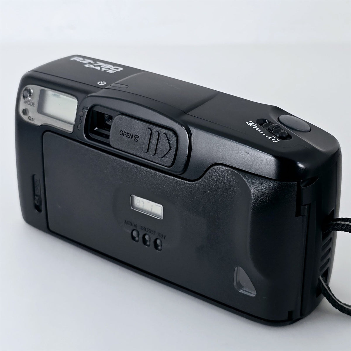 [Pre-owned] Ricoh RZ-780 Date Point & Shoot 35mm Film Camera (Black) — Mint — Japan #5805