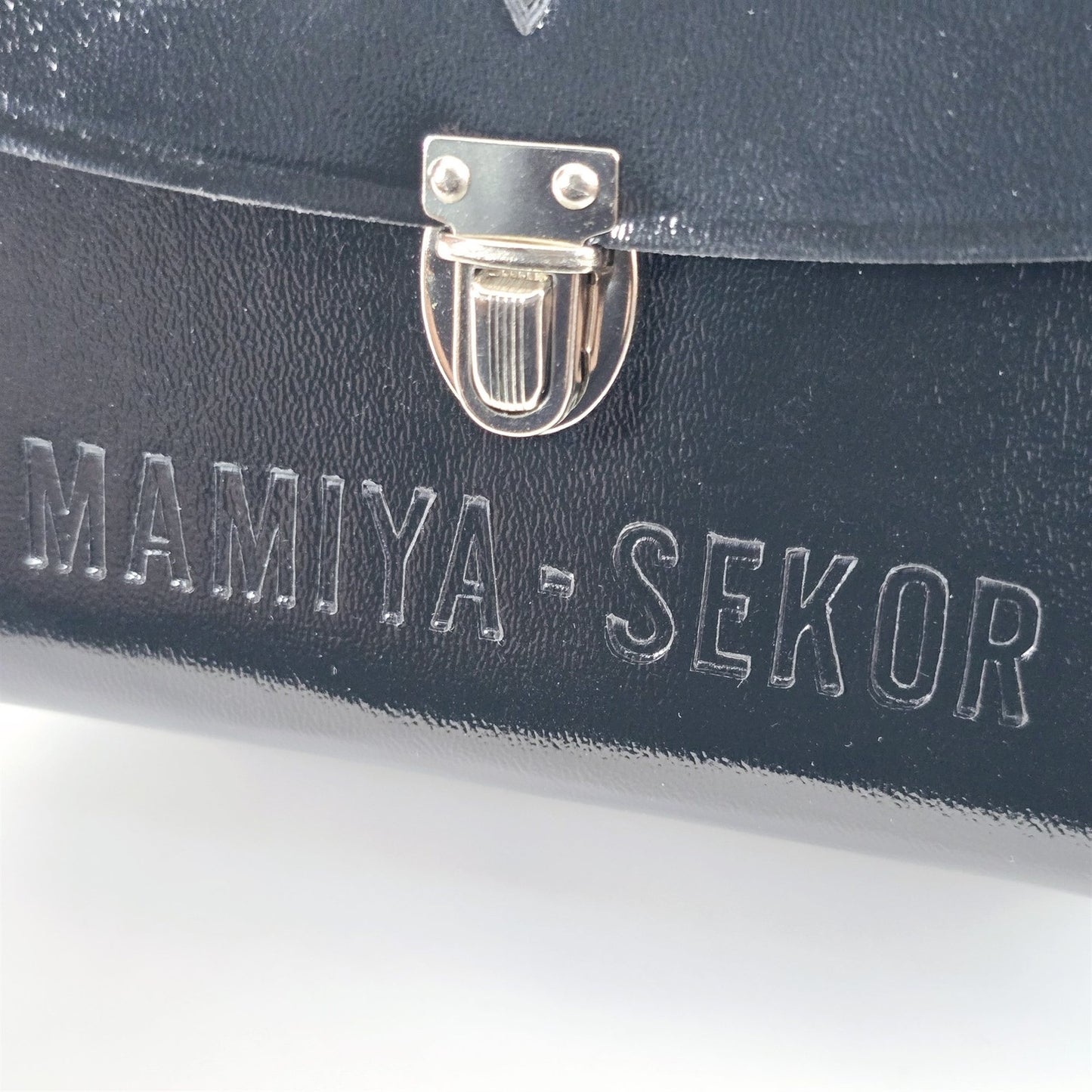 [Pre-owned] Genuine Mamiya Sekor Lens Case Hard Pouch for Medium Format — Near Mint+++ — Japan #5247