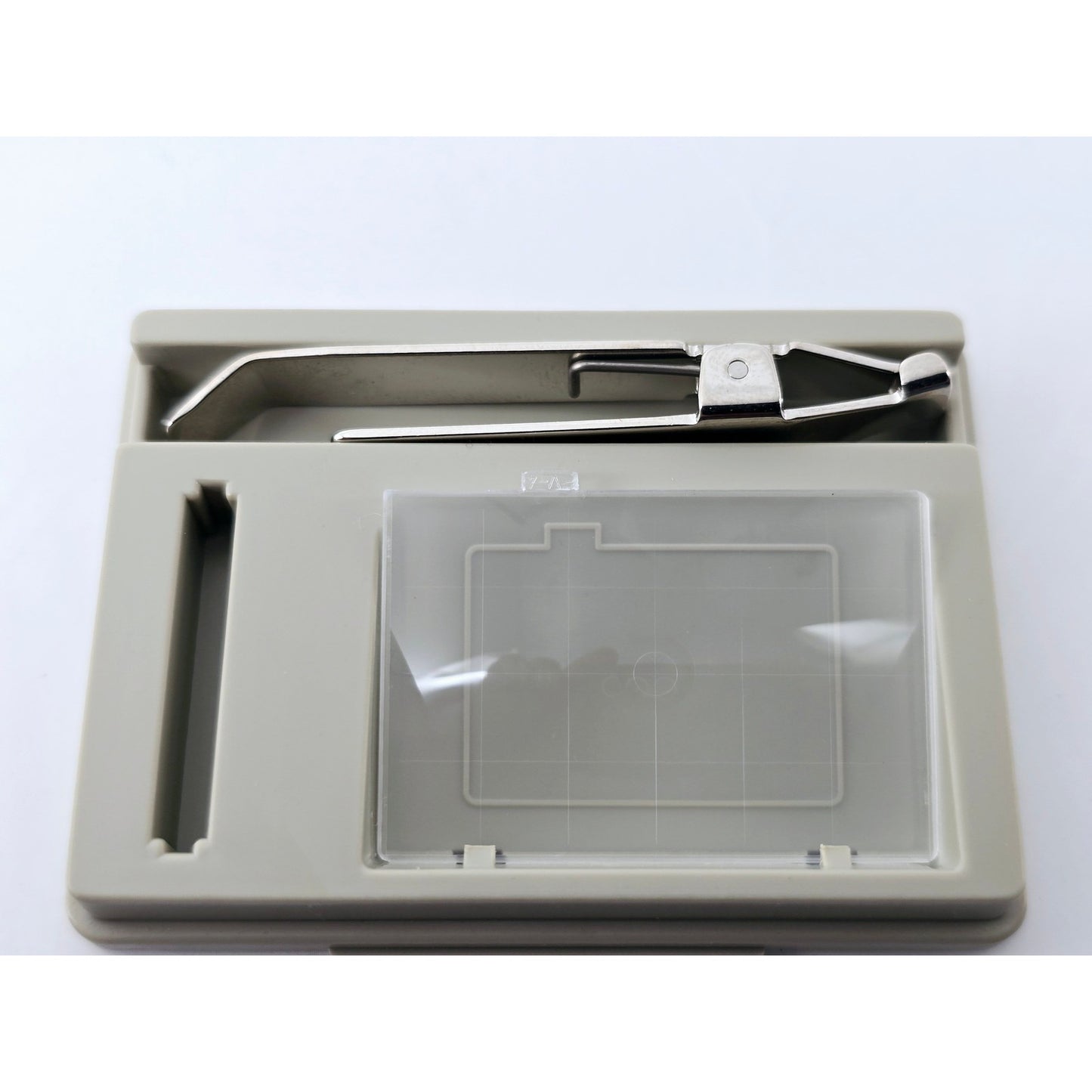[Pre-owned] Contax Focusing Screen FV-4 Grid Mat Type for RTS III — MINT — Japan #2757