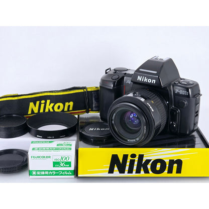 [Pre-owned] Nikon F-801s 35mm Film Camera with AF 35-70mm F3.3-4.5 Lens — Near MINT — Japan #5177