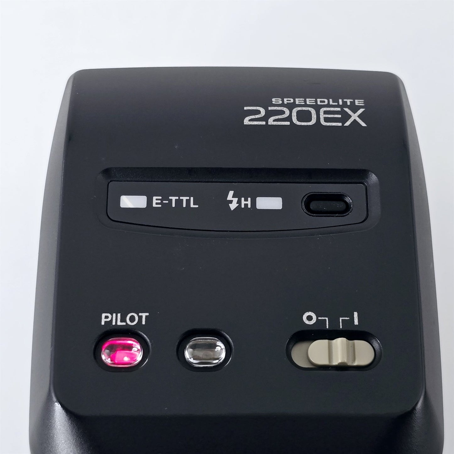 [Pre-owned] Canon Speedlite 220EX Shoe Mount Flash for EOS SLR/DSLR — Near Mint — Japan #5315