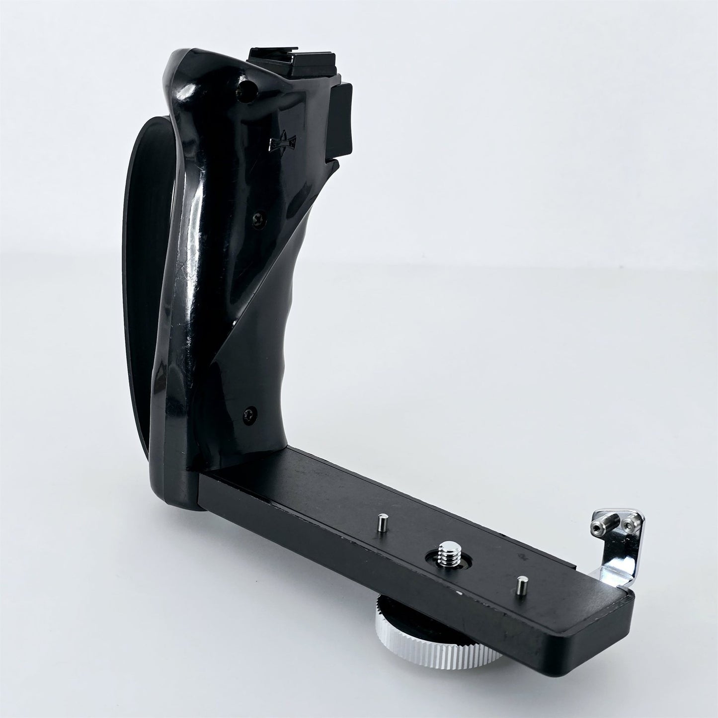 [Pre-owned] Mamiya Left Hand Grip for M645 C330 C220 RB67 RZ67 — Excellent+++++ — Japan #5312