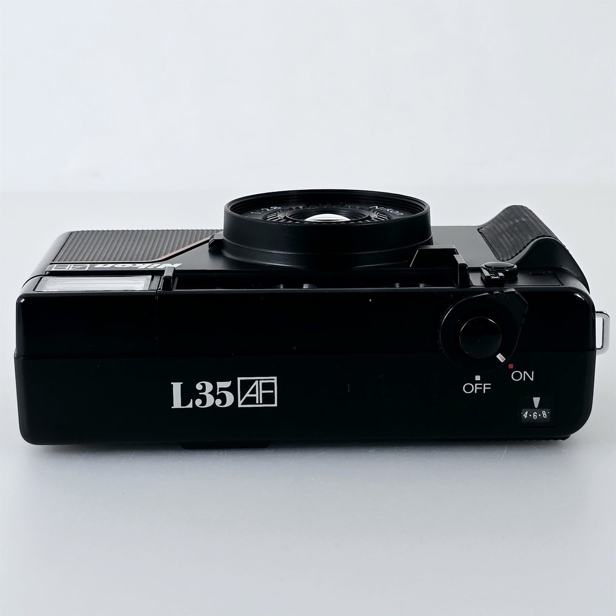 [Pre-owned] Nikon L35AF Pikaichi 35mm Point & Shoot Film Camera — Near Mint — Japan #5788