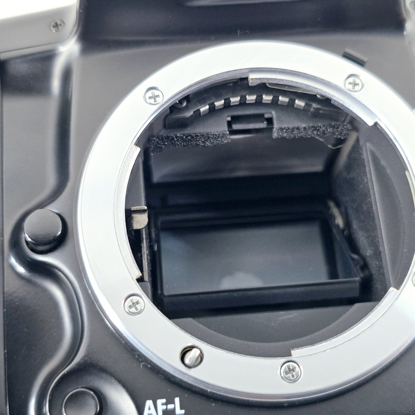 [Pre-owned] Nikon F90X / N90s SLR 35mm Film Camera Body (Black) — Near Mint — Japan #5512
