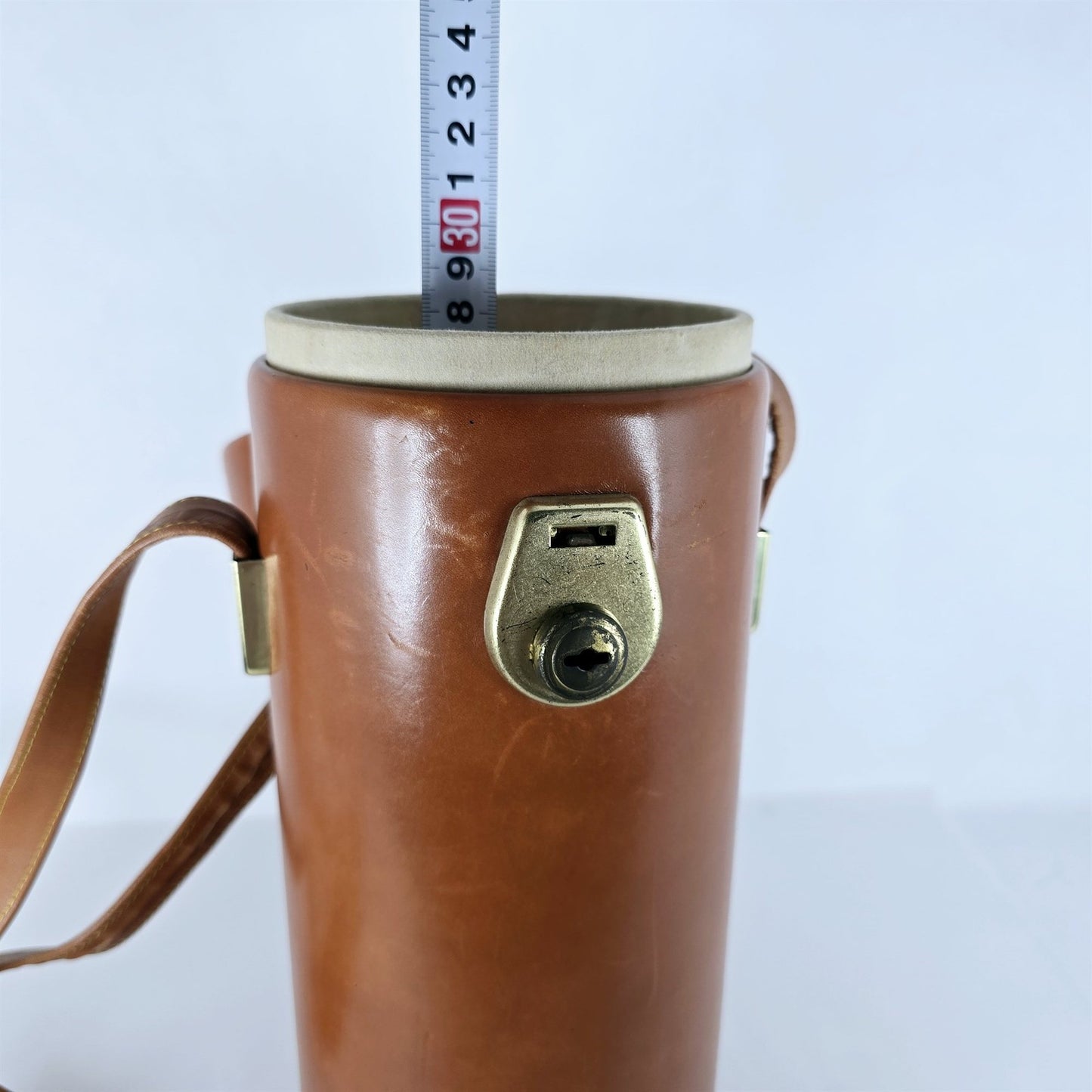 [Pre-owned] Genuine Hasselblad Hard Leather Lens Carrying Case — Excellent+++++ — Japan #5347
