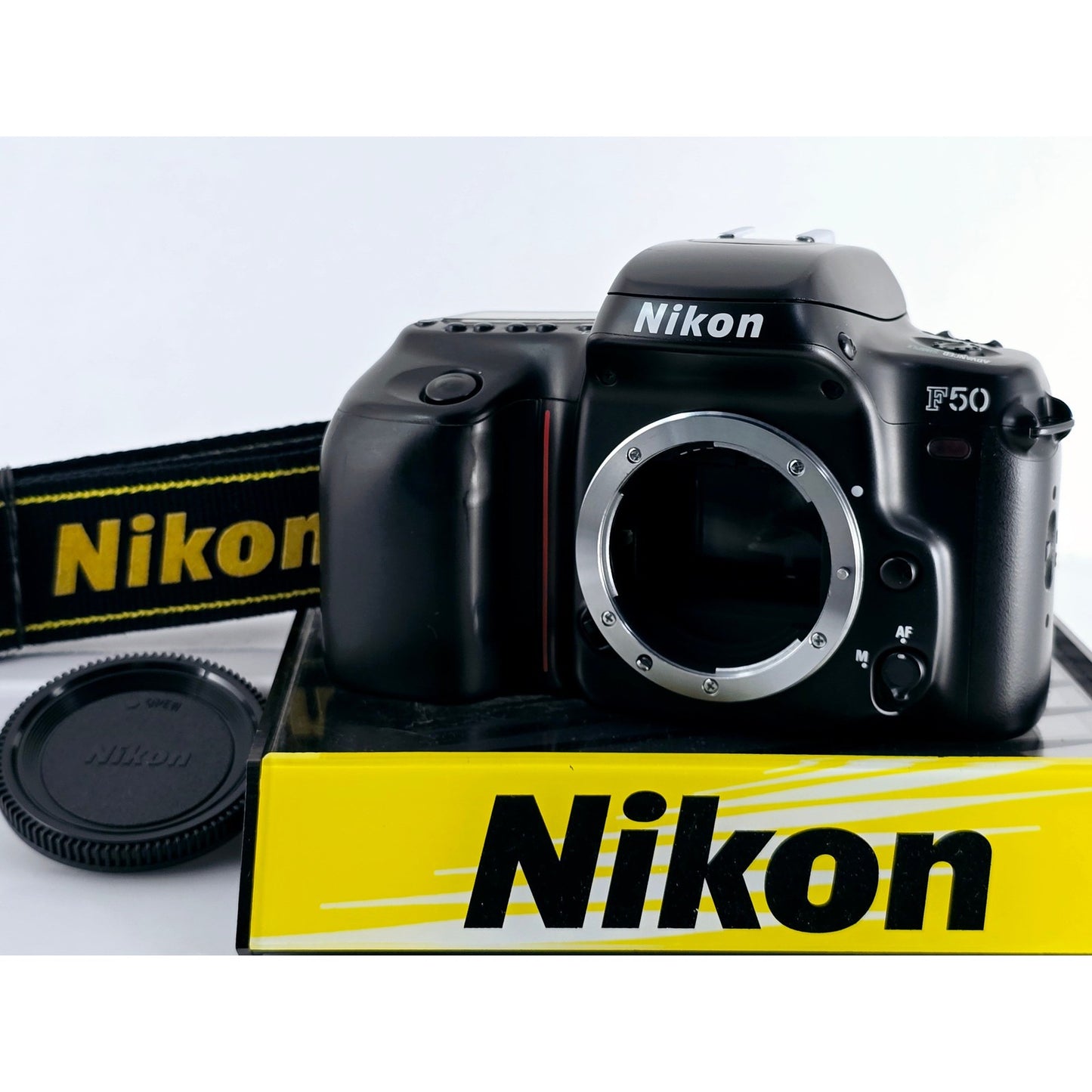 [Pre-owned] Nikon F50 Panorama SLR 35mm Film Camera (Body Only) — Near MINT+++ — Japan #3738