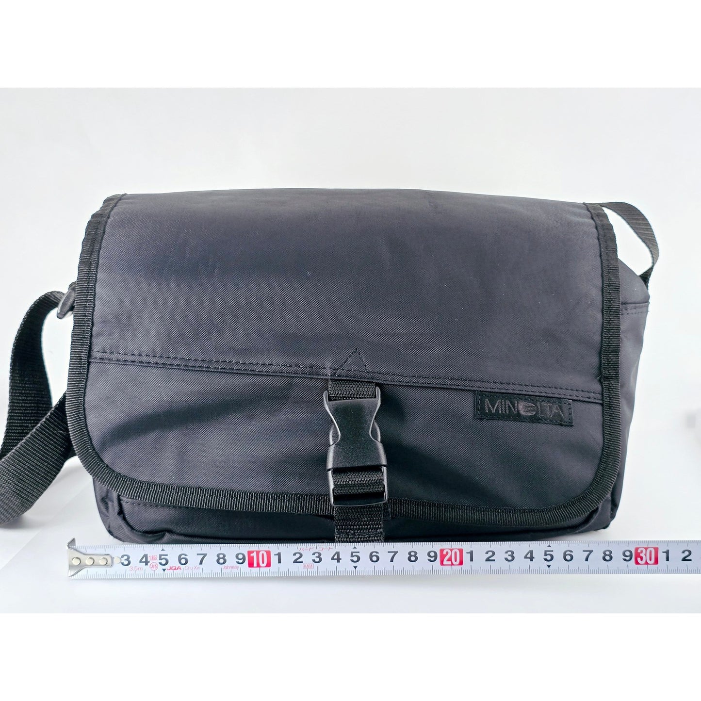 [Pre-owned] Genuine Minolta Camera Lens Shoulder Bag (Nylon, Black) — Near MINT — Japan #5073