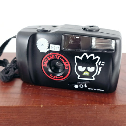 [Pre-owned] Sanrio Bad Badtz-Maru 35mm Point & Shoot Film Camera Black — Near Mint — Japan #5754