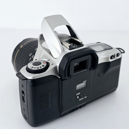 [Pre-owned] Canon EOS Kiss III 35mm Film Camera with EF 35-80mm AF Lens — Near Mint — Japan #5421