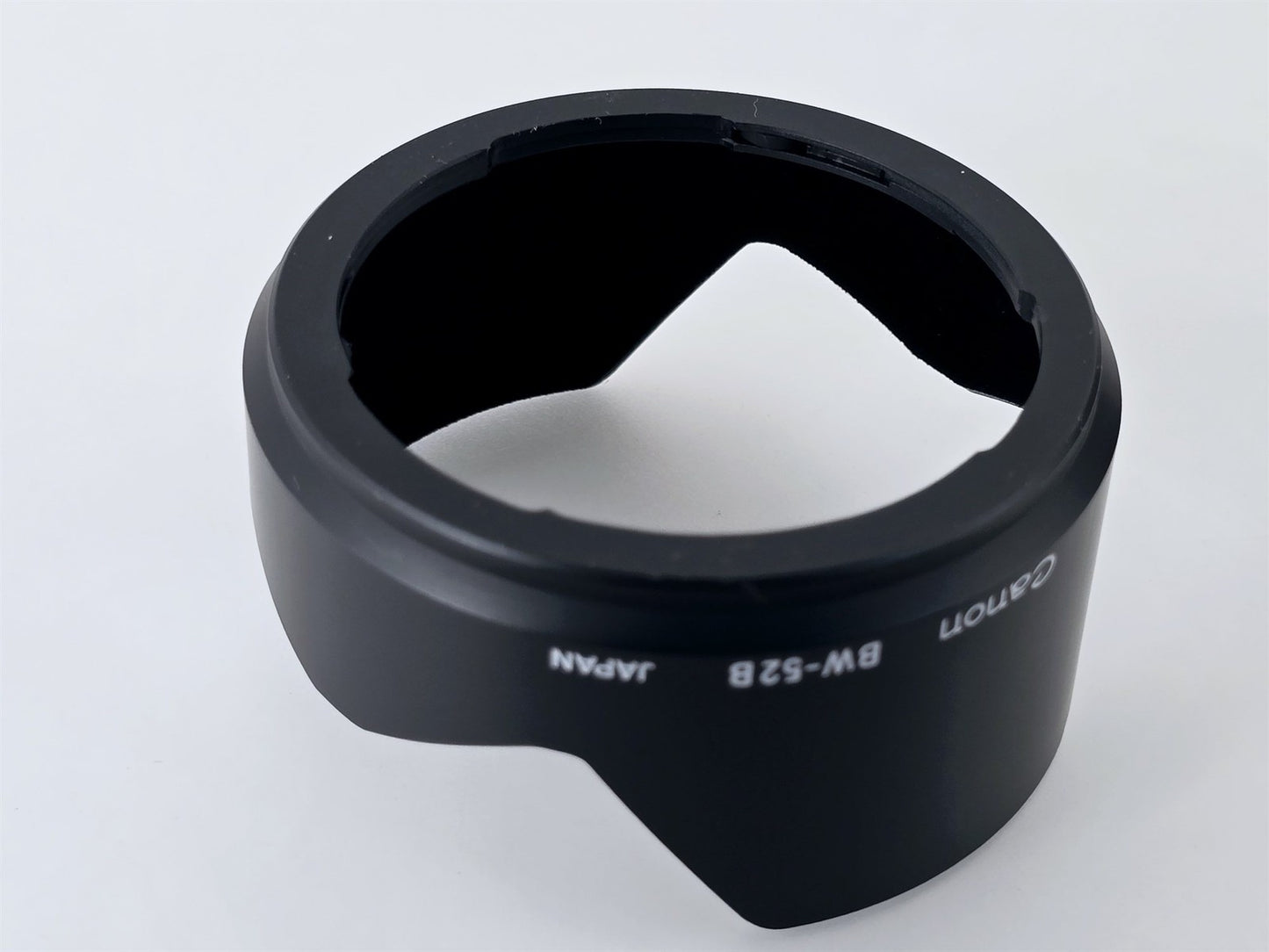[Pre-owned] Canon BW-52B Lens Hood for EF 28mm f/2 & EF 28mm f/2.8 — Unused — Japan #5259