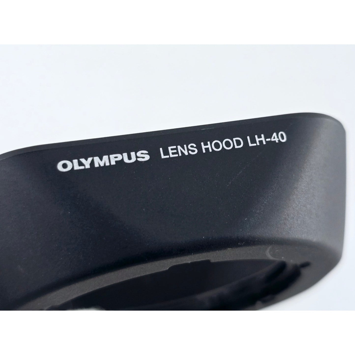 [Pre-owned] Olympus Pen LH-40 Lens Hood for M.Zuiko 14-42mm F3.5-5.6 II — MINT — Japan #4086
