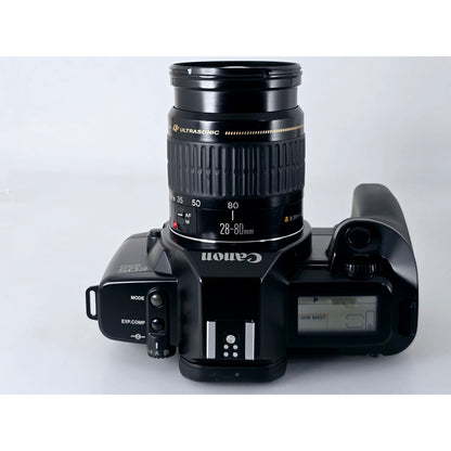 [Pre-owned] Canon EOS 650 35mm Film Camera with EF 28-80mm f/3.5-5.6 II AF Lens — Near MINT — Japan #3900