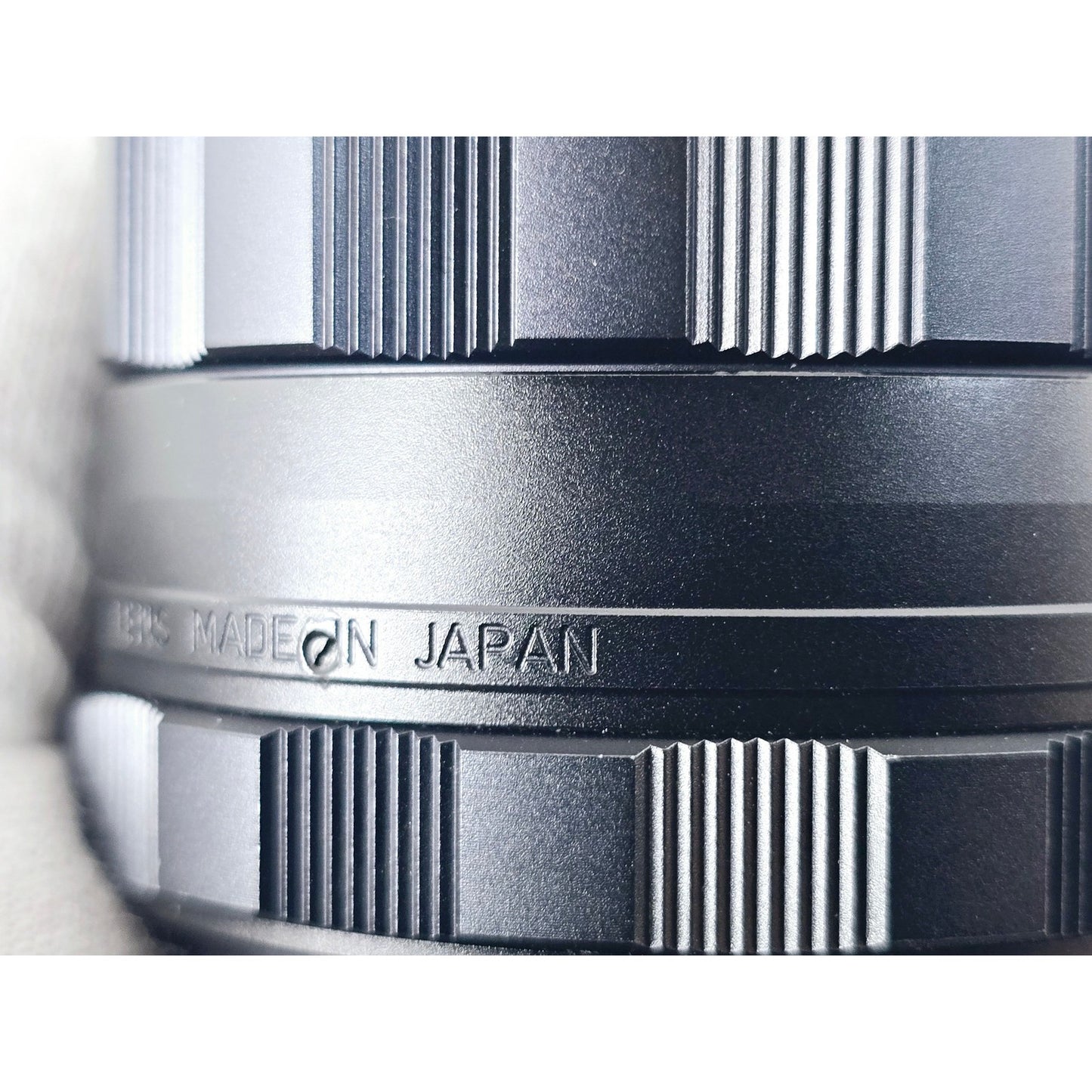 [Pre-owned] Pentax Super Multi Coated Takumar 105mm F2.8 SMC MF Lens M42 — Near MINT — Japan #4759
