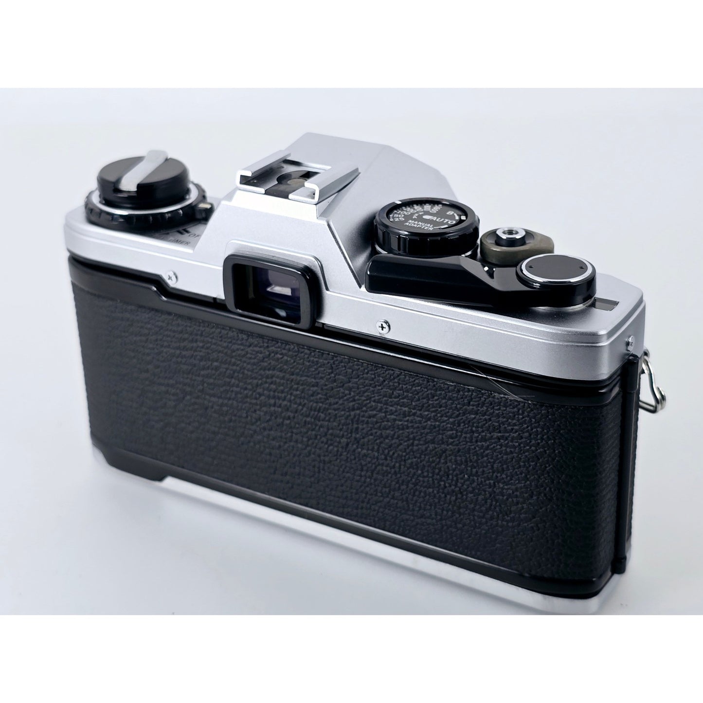 [Pre-owned] Olympus OM10 SLR 35mm Film Camera (Body Only) — Near MINT+++ — Japan #4599