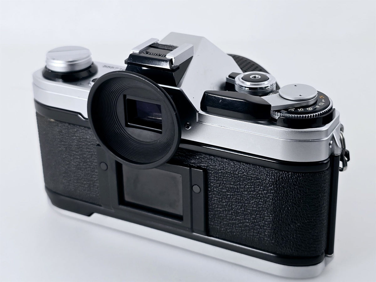 [Pre-owned] Canon AE-1 SLR Film Camera with New FD 28mm f2.8 Lens — Near Mint — Japan #4900