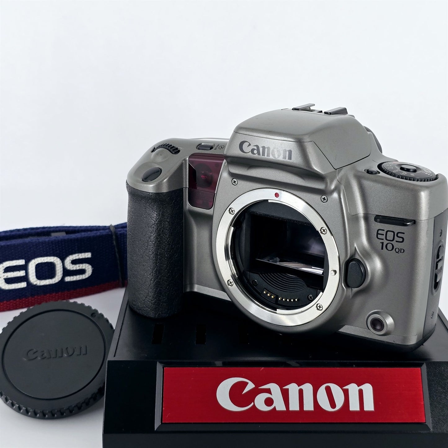 [Pre-owned] Canon EOS 10 QD Limited Metallic Gray 60 Million Model — Near MINT — Japan #5279