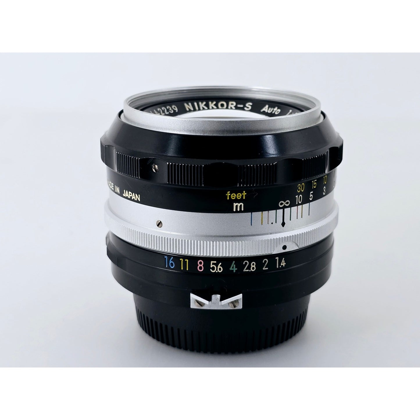 [Pre-owned] Nikon Non-Ai Nikkor-S Auto 50mm F1.4 MF Lens (6 Blades, Early) — Near MINT — Japan #5012
