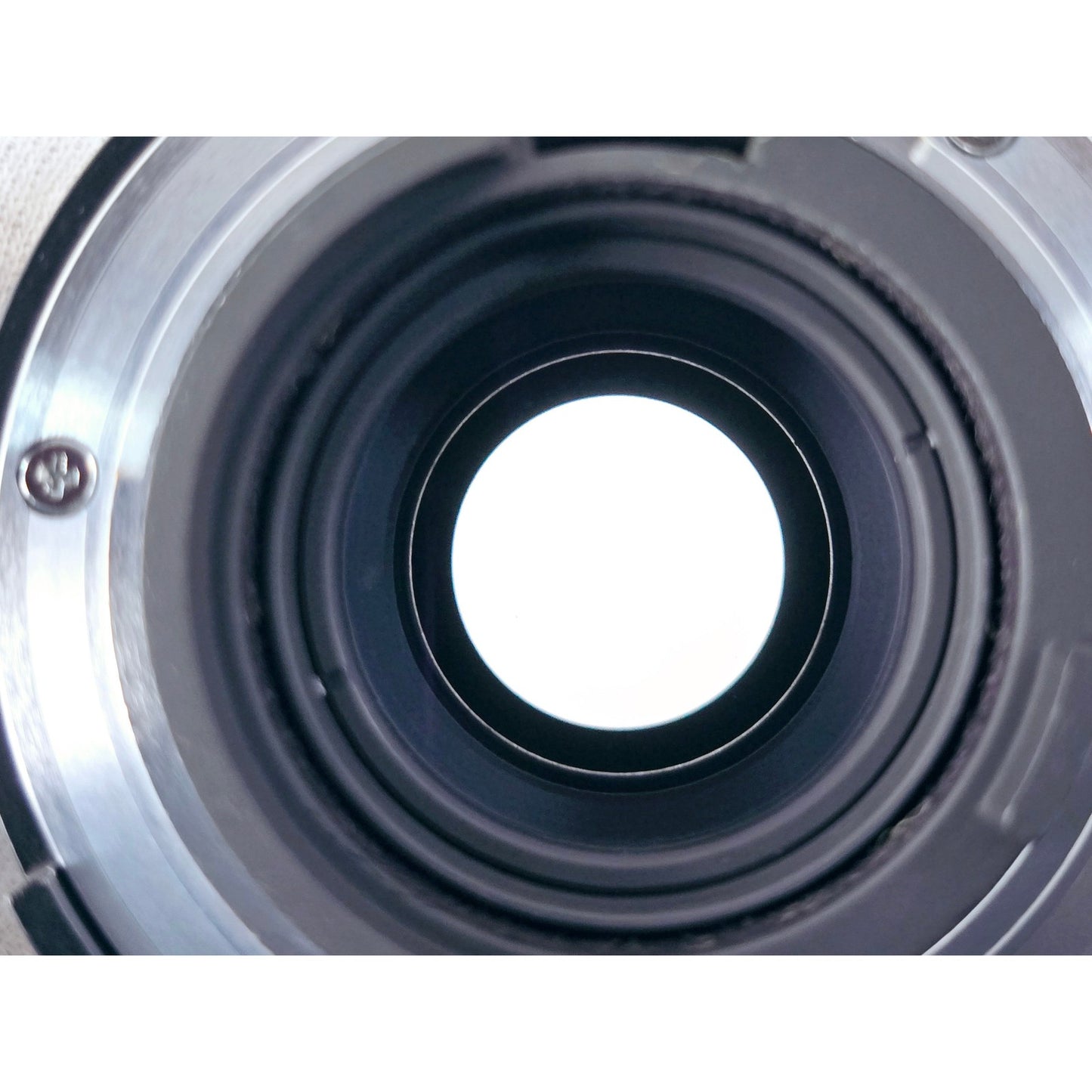 [Pre-owned] Nikon Ai-s Nikkor 200mm F4 Telephoto MF Lens — Near MINT — Japan #4317