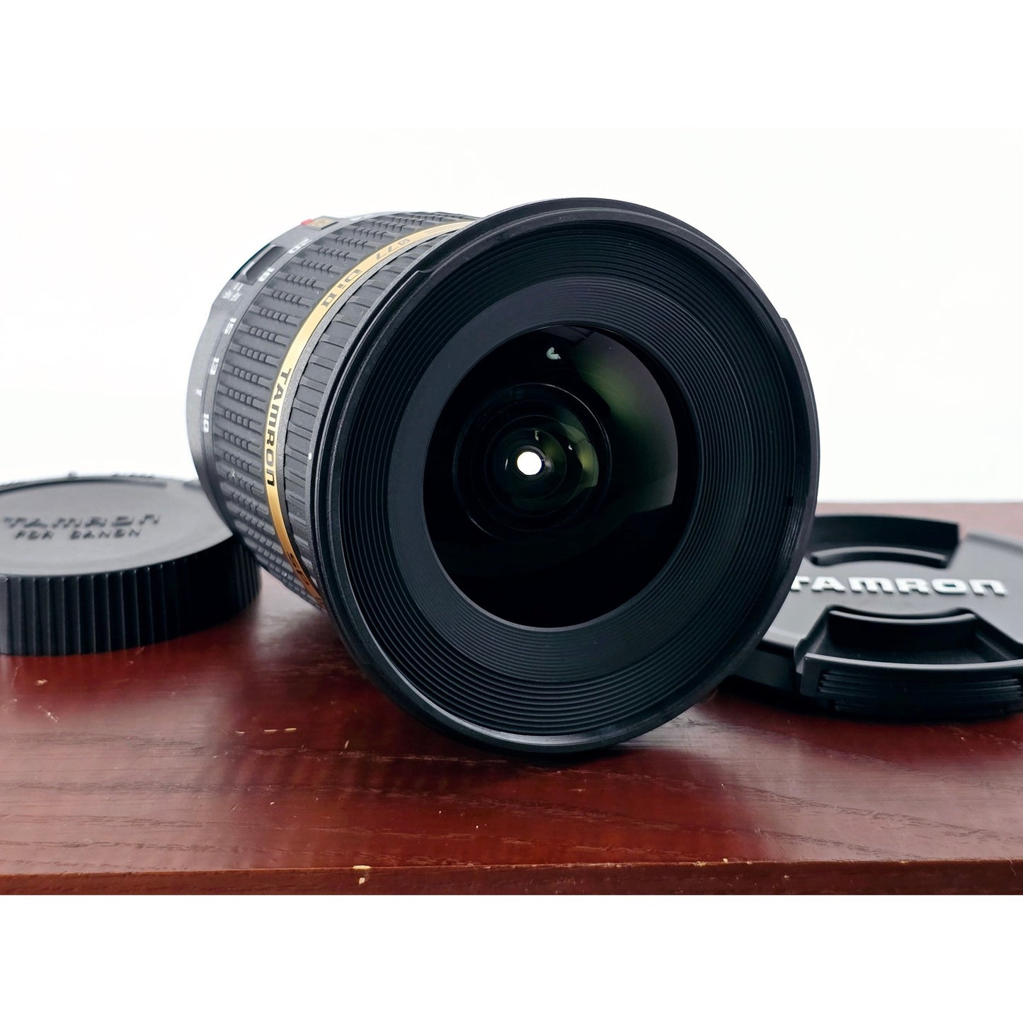[Pre-owned] Tamron SP 10-24mm F3.5-4.5 Di II B001 for Canon EF Mount — MINT — Japan #4383