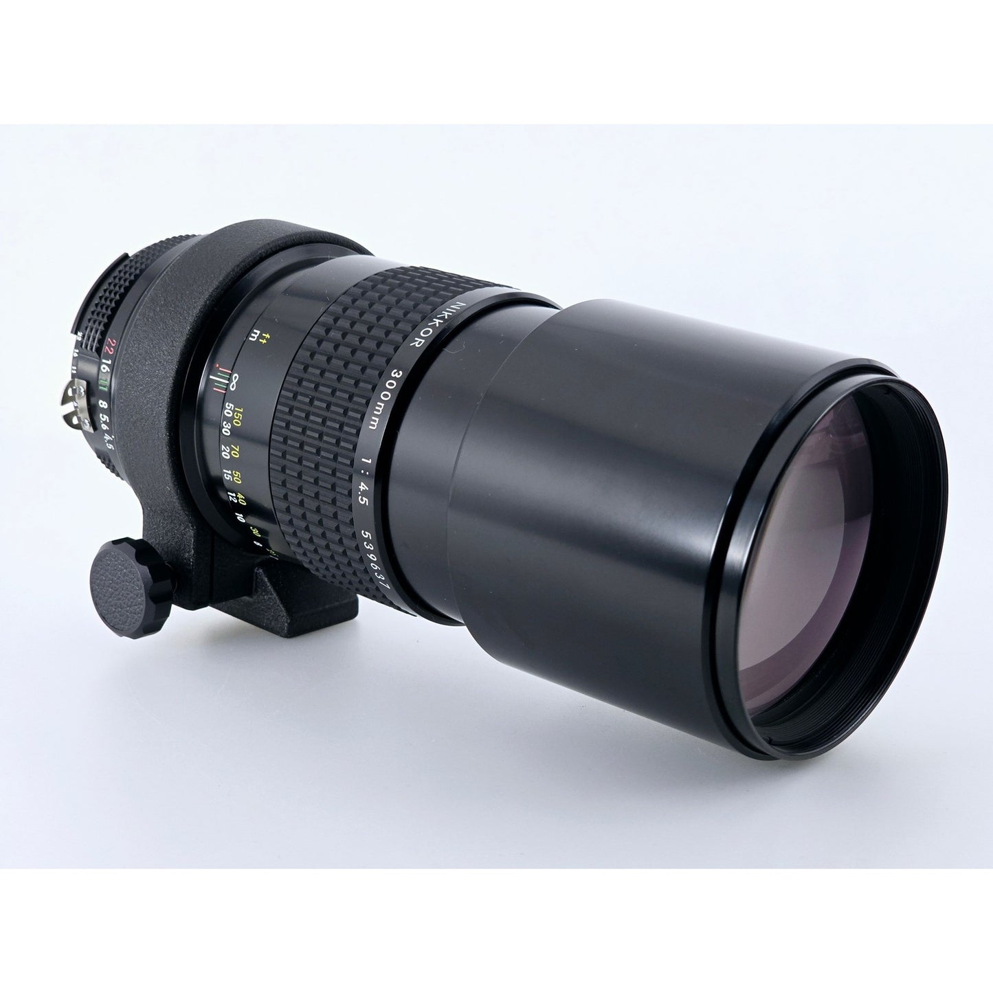 [Pre-owned] Nikon Ai Nikkor 300mm F4.5 Telephoto MF Lens — Near MINT+++ — Japan #4839
