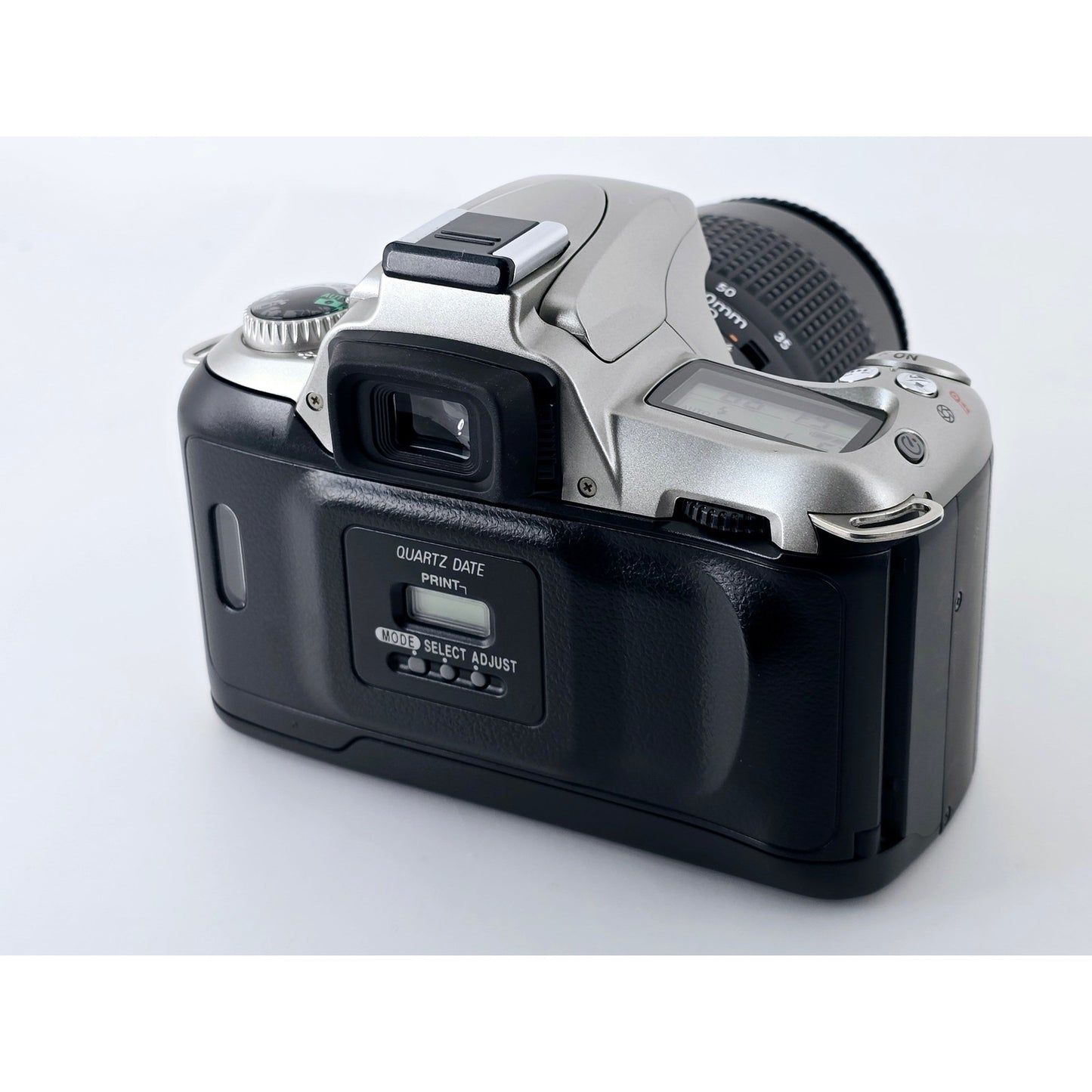 [Pre-owned] Nikon US F55 SLR 35mm Film Camera with AF 35-80mm F4-5.6 D Lens — MINT — Japan #4775