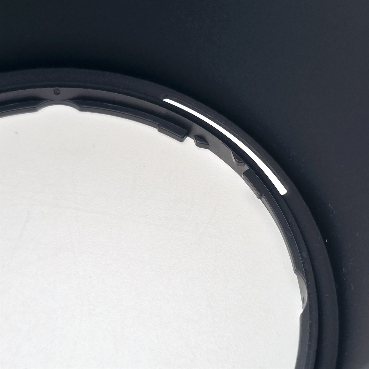 [Pre-owned] Genuine Nikon HB-82 Lens Hood for 24-70mm f/2.8E ED VR AF-S — Unused — Japan #5233