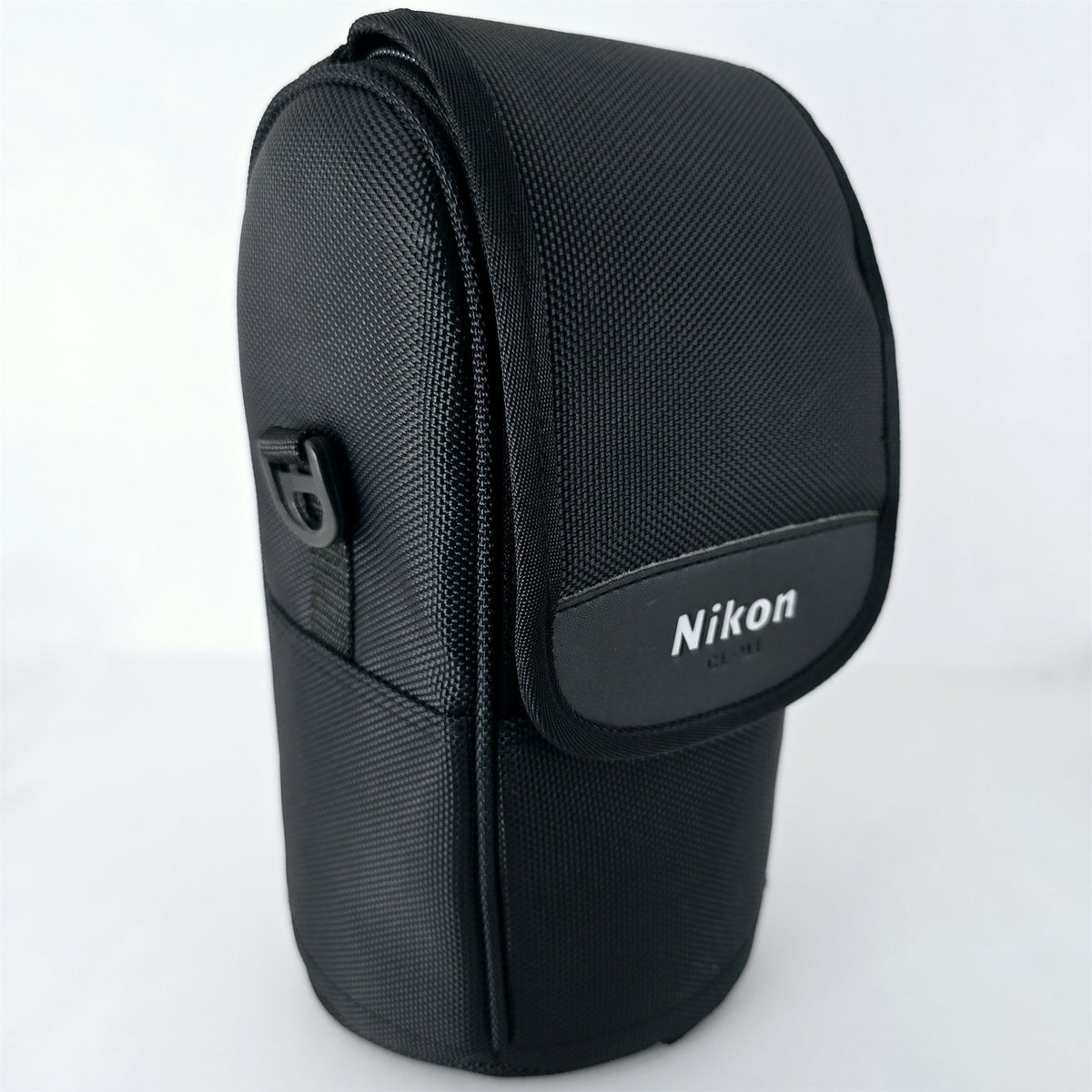 [Pre-owned] Nikon CL-M1 Black Soft Lens Case for 80-400mm f/4.5-5.6D AF — Mint — Japan #5432