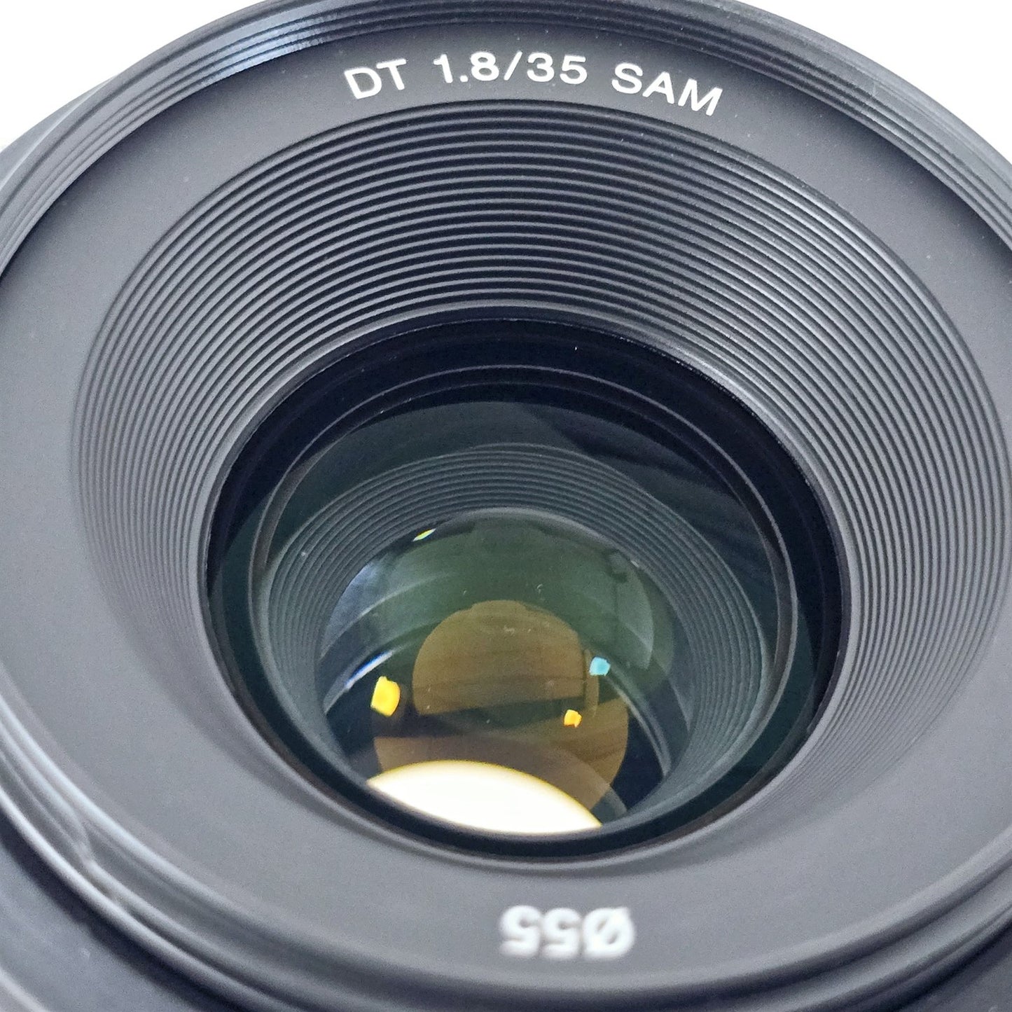 [Pre-owned] Sony DT 35mm f/1.8 SAM SAL35F18 AF Prime Lens Alpha A-Mount — Mint — Japan #5550