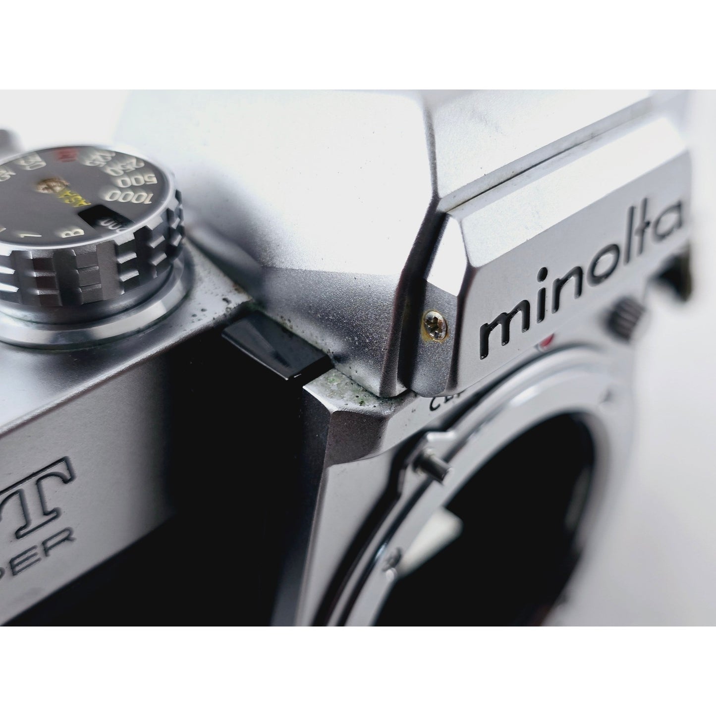[Pre-owned] Minolta SRT Super Silver SLR 35mm Film Camera (Body Only) — Near MINT — Japan #2461