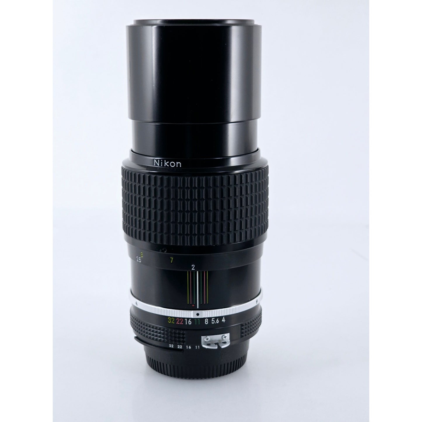 [Pre-owned] Nikon Ai Nikkor 200mm F4 Telephoto MF Lens — Near MINT — Japan #3636