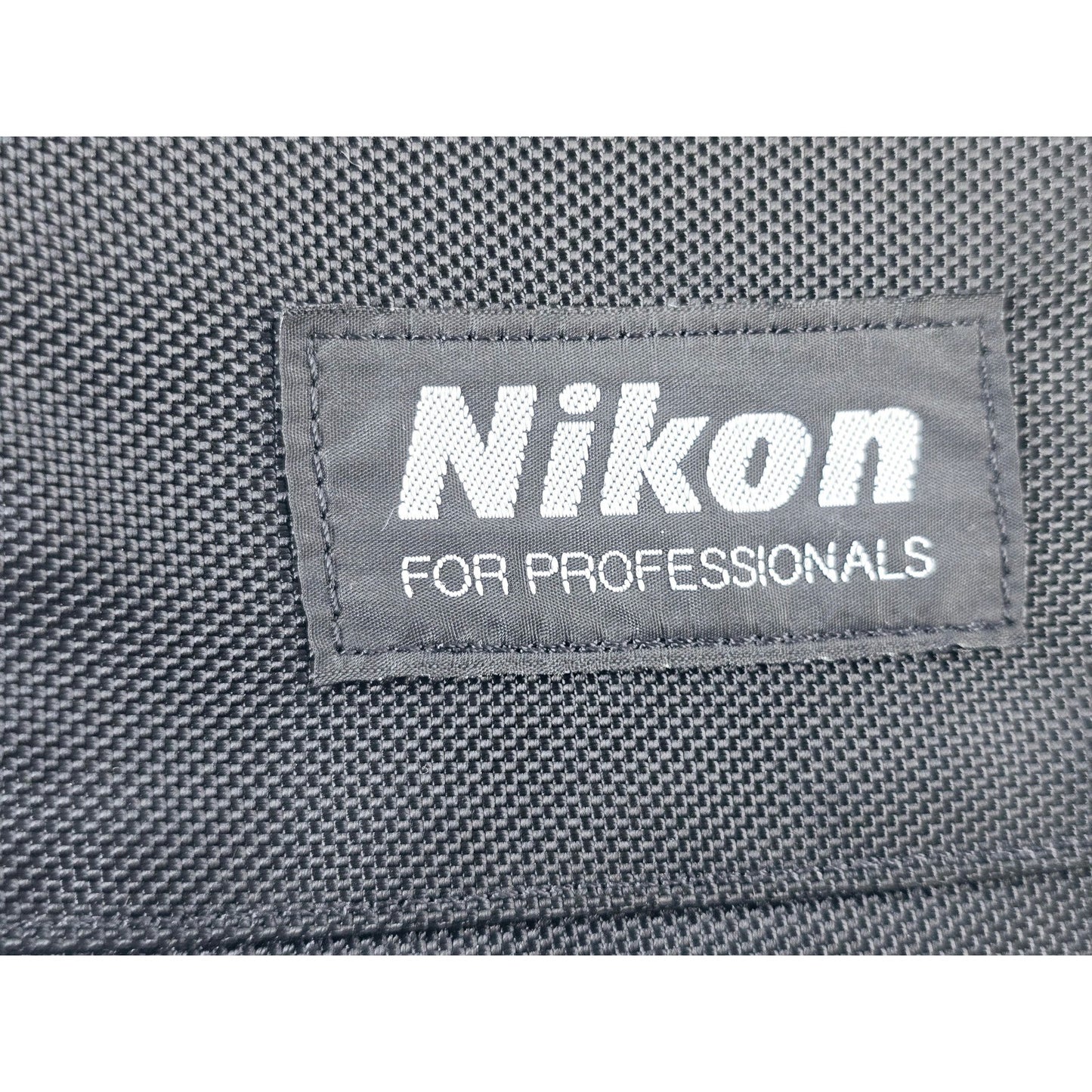 [Pre-owned] Genuine Nikon Camera Shoulder Bag Black/Yellow — MINT — Japan #5067