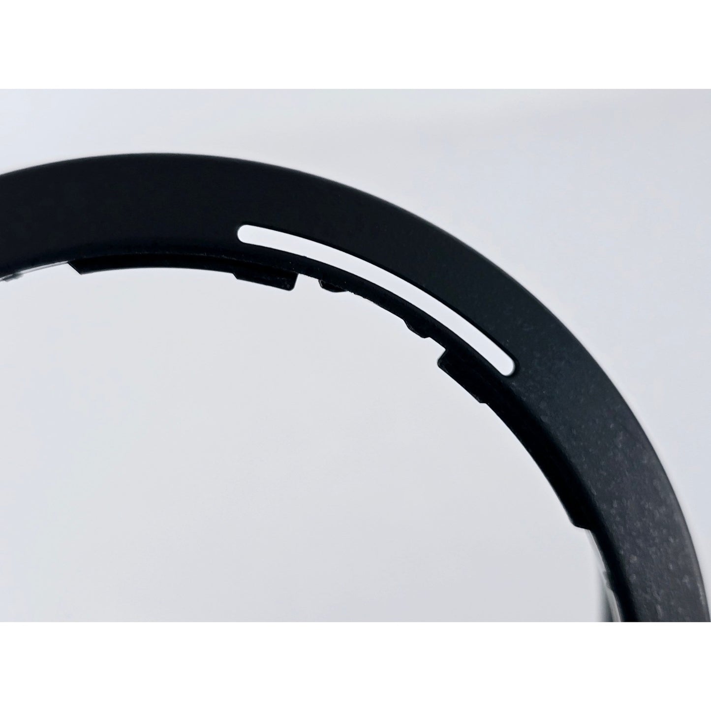 [Pre-owned] Nikon HB-62 Bayonet Lens Hood for AF-S 85mm f/1.8G — MINT — Japan #4175