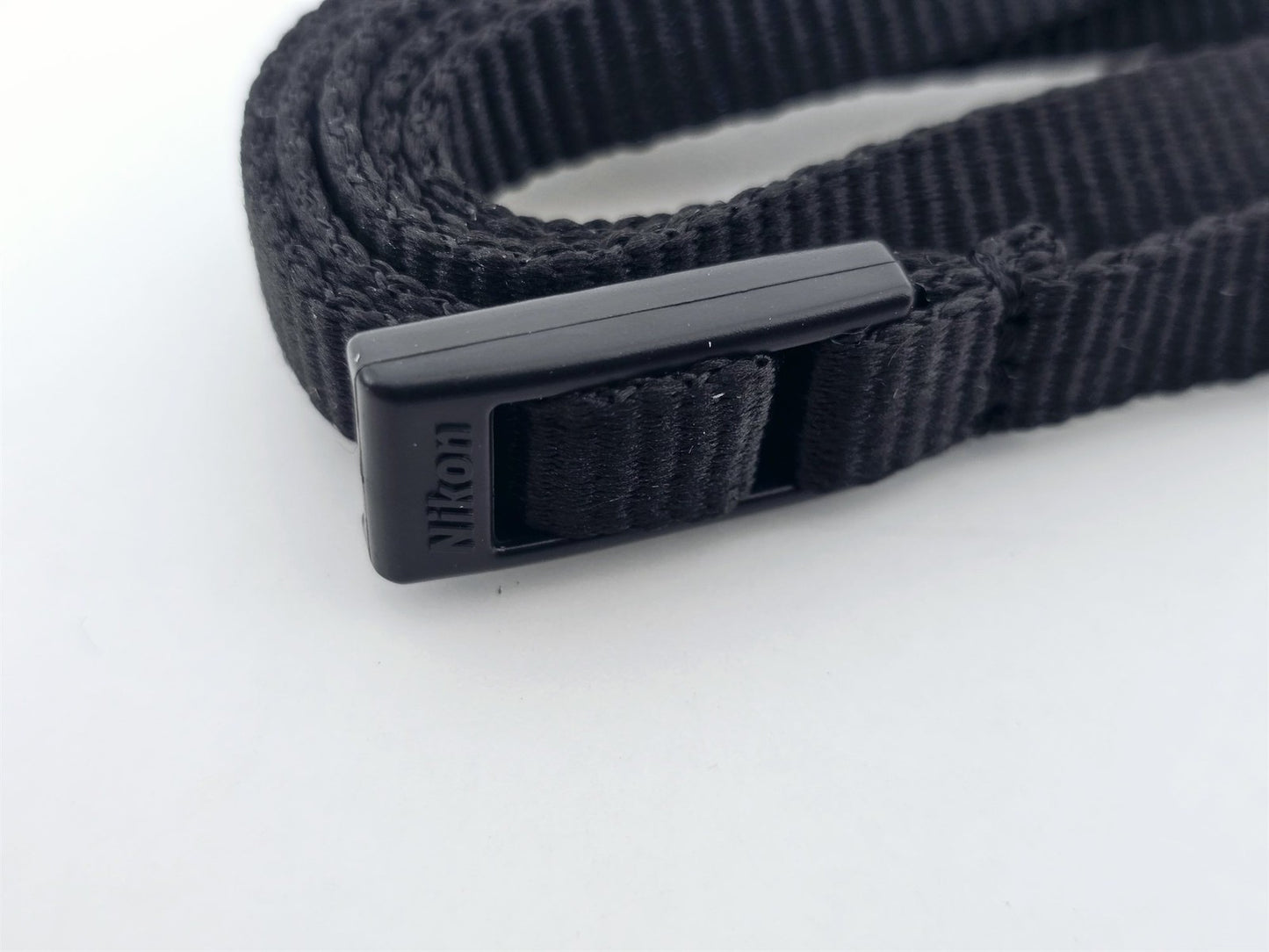[Pre-owned] Genuine Nikon AN-CP23 Camera Strap — Unused — Japan #5226