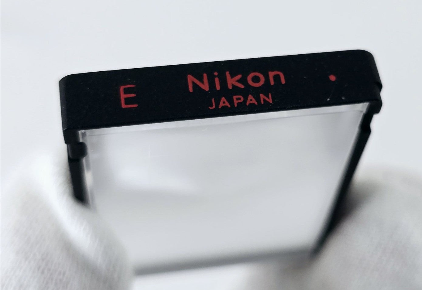 [Pre-owned] Nikon Focusing Screen Type E Red Dot for F3 F3HP F3/T — Unused — Japan #5423
