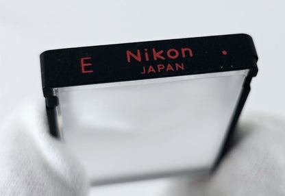 [Pre-owned] Nikon Focusing Screen Type E Red Dot for F3 F3HP F3/T — Unused — Japan #5423
