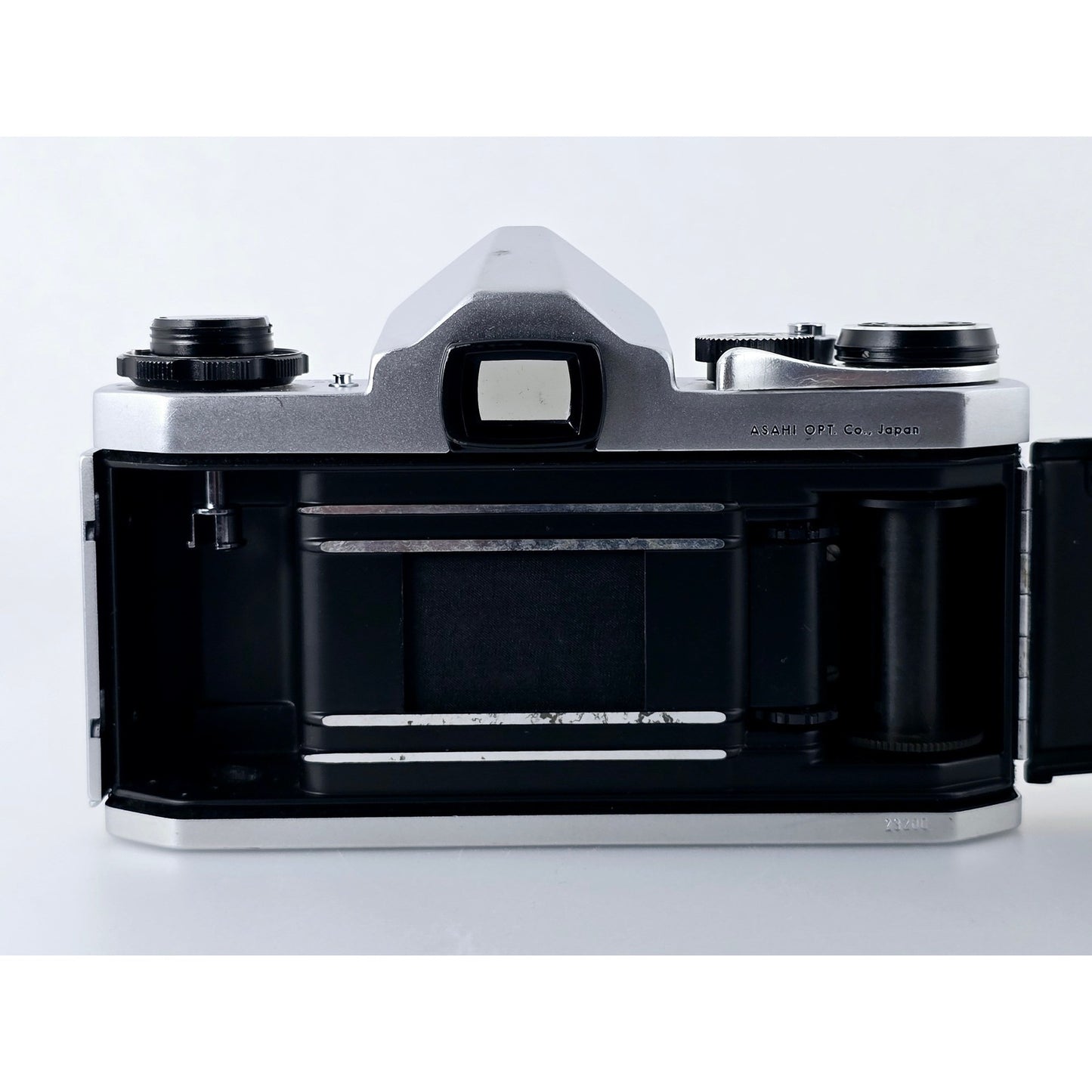 [Pre-owned] Asahi Pentax SV SLR 35mm Film Camera Body — Near MINT — Japan #4931