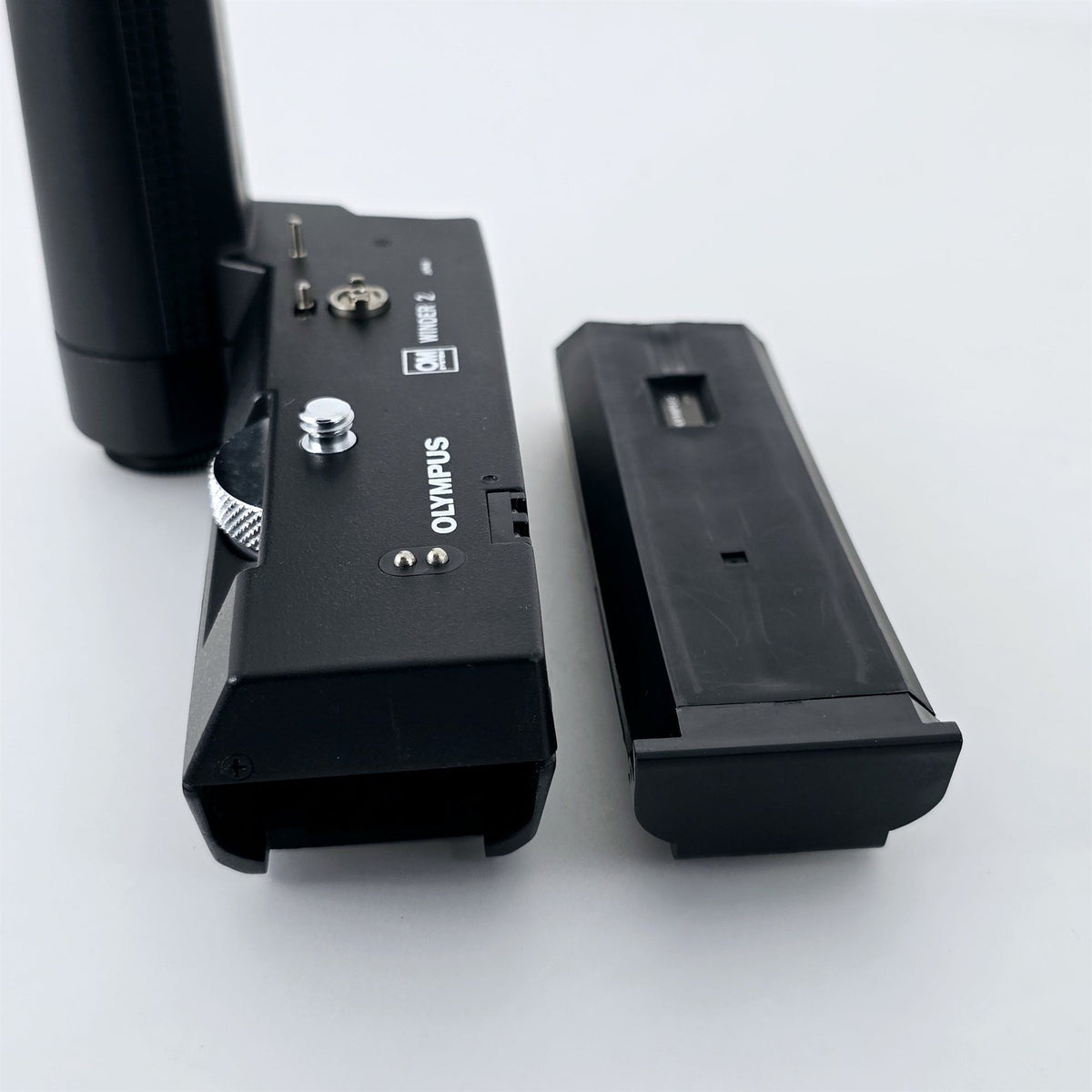 [Pre-owned] Olympus OM-System Winder 2 for OM-1 OM-2 OM-3 OM-4 — Near Mint+++ — Japan #5605