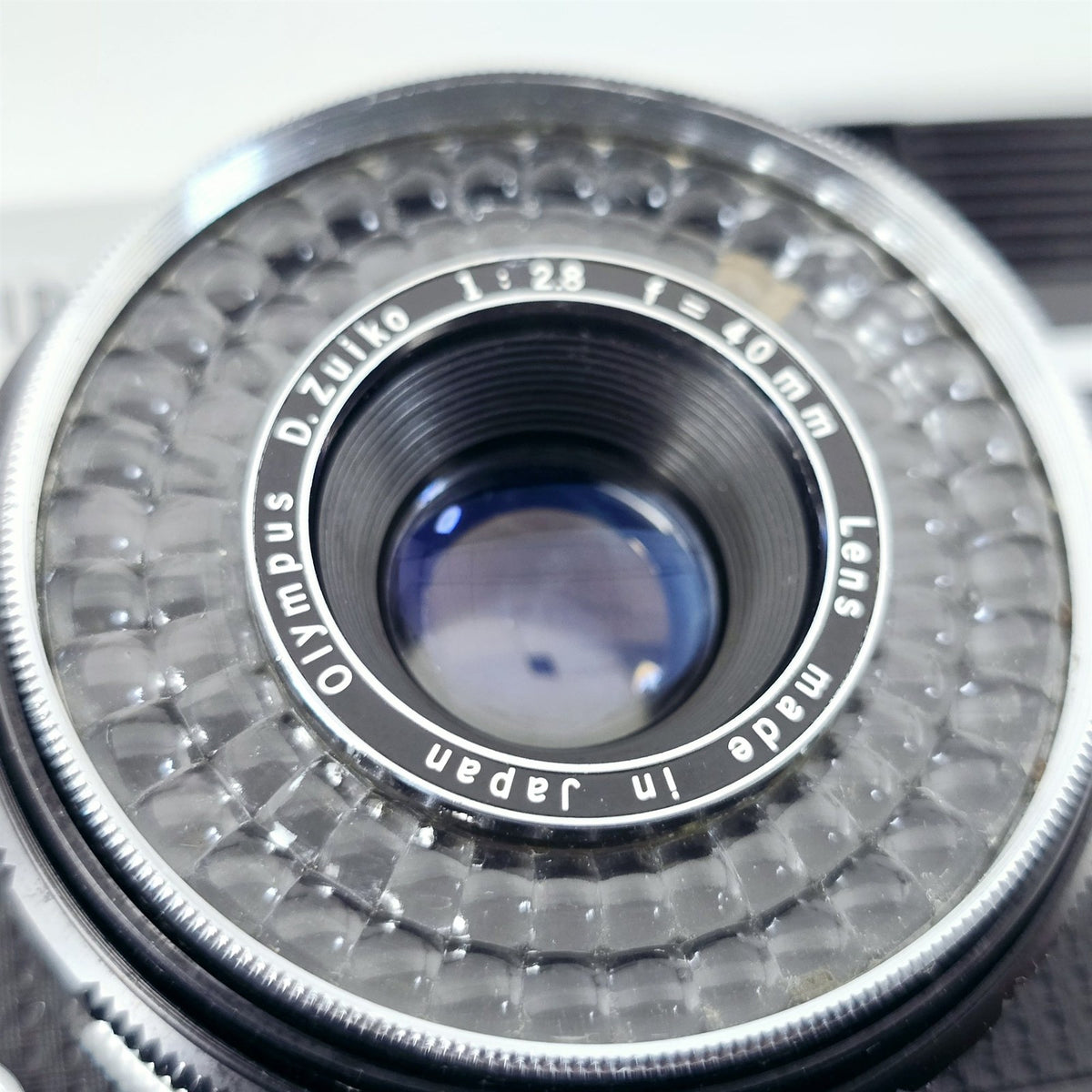 [Pre-owned] Olympus Trip 35 Point & Shoot 35mm Film Camera — Near Mint — Japan #5523